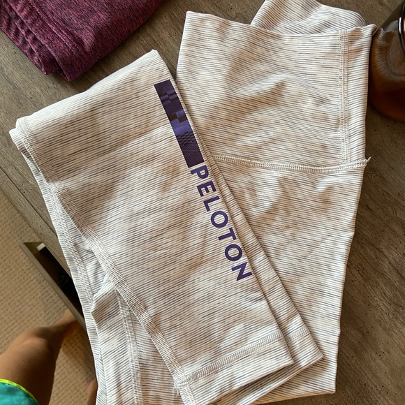 LULULEMON X PELOTON LEGGINGS - Picture 1 of 1